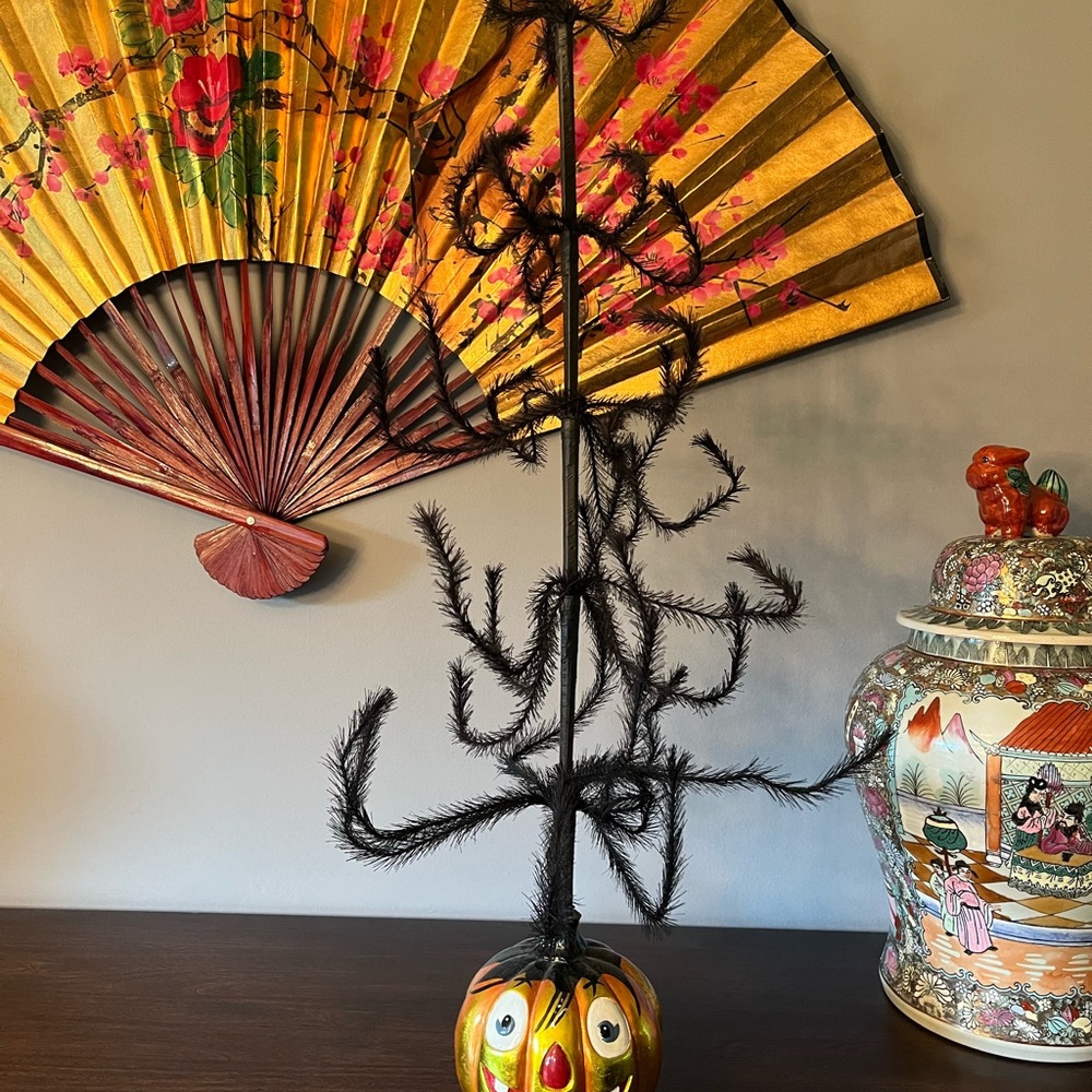 1999 Christopher Radko black feather Halloween tree 36”